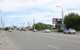 Реклама на билборде на 70 лет Октября, напротив дома 38 в Омске